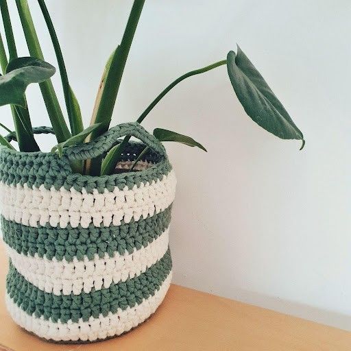 

June - Plant Basket
2