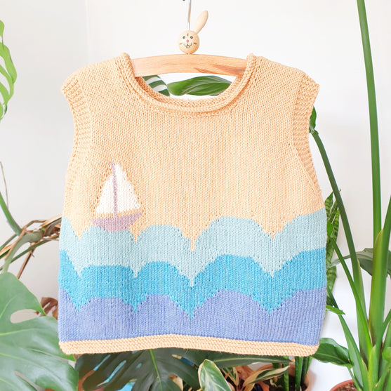 

Wavy - Children's vest
1